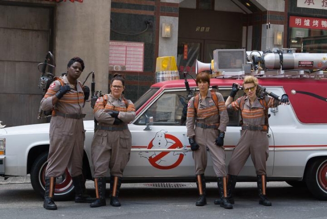 ghostbusters ladies ecto 1